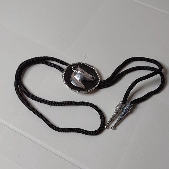 Black And Silver Tone Horse Head Bolo Tie - Picture 5 of 11